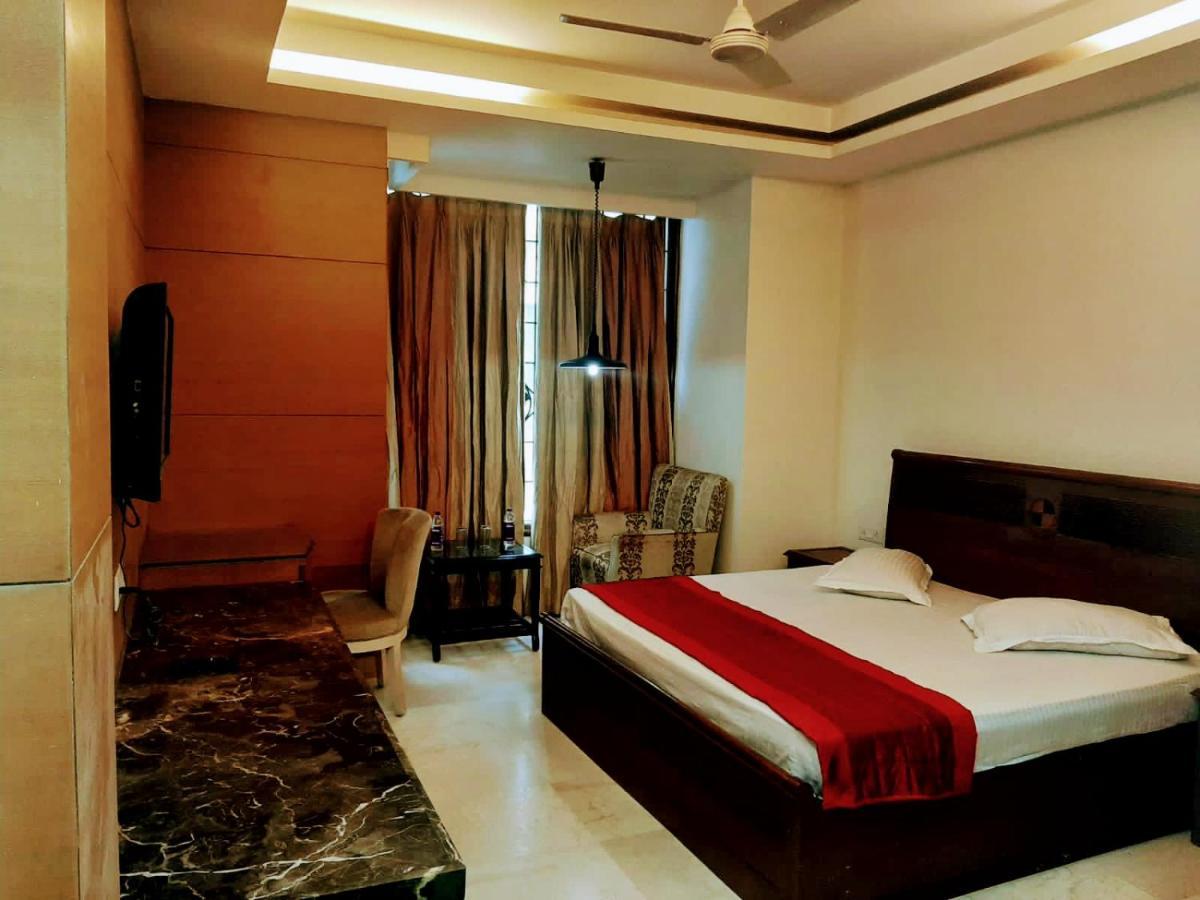 Hotel Good Will Residency - Cyber City Гургаон Экстерьер фото